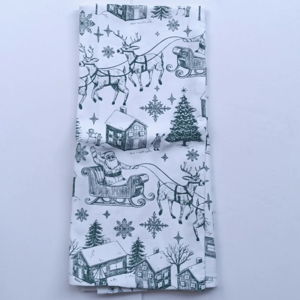 NWOT Set Of Three Christmas Holiday Kitchen Towels